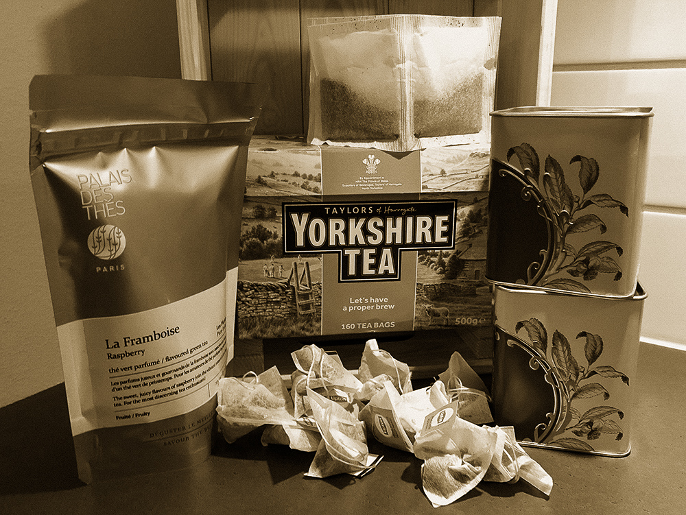 Lots of different types of tea.